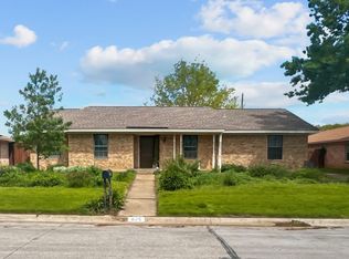 825 Imperial Dr, Denton, TX 76209