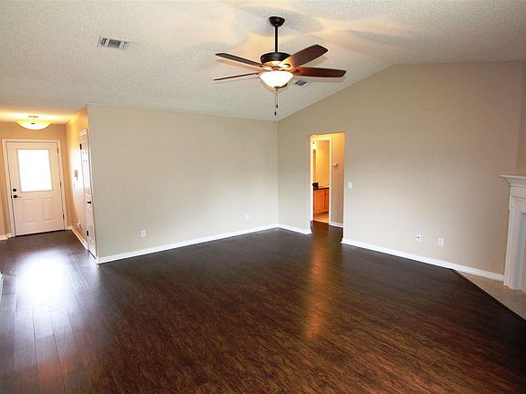 5th image of 557 Tarkiln Oak Cir
