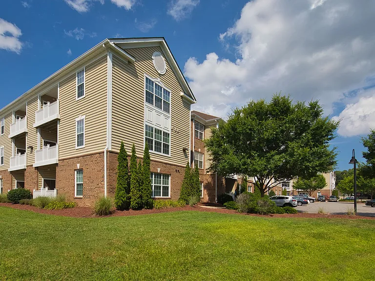 Red Mill Landing Apartment Homes — Photo 33