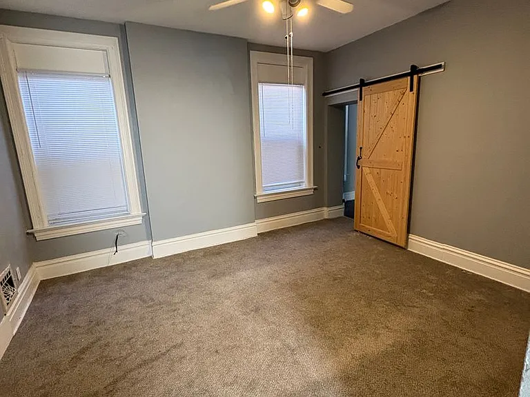 4440B Gibson Ave — Photo 9