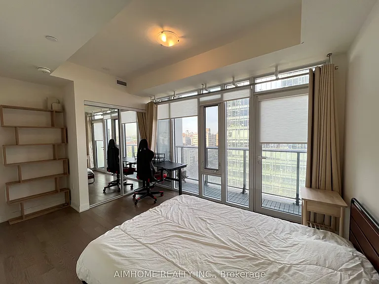 330 Richmond St W #1703 — Photo 10