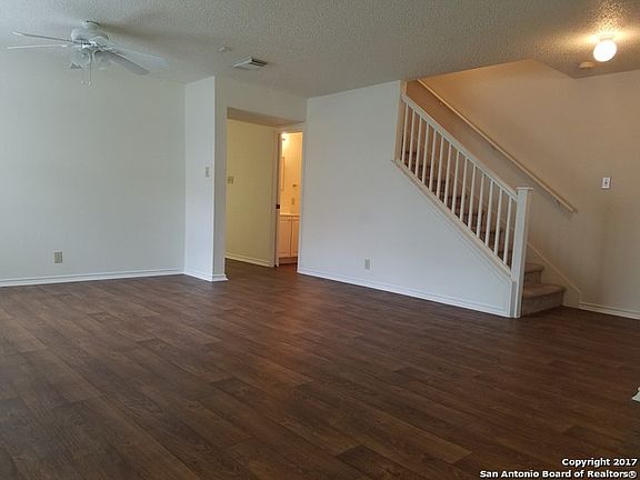 3rd image of 6418 Maverick Oak Dr