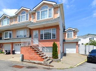 152 Alex Cir, Staten Island, NY 10305