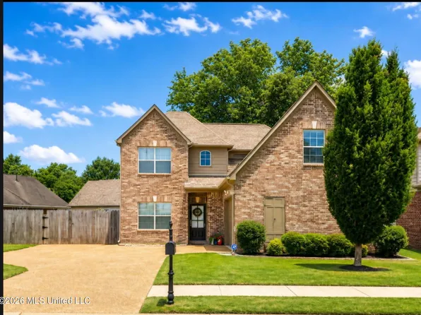 7270 Lauren Ln, Olive Branch, MS 38654