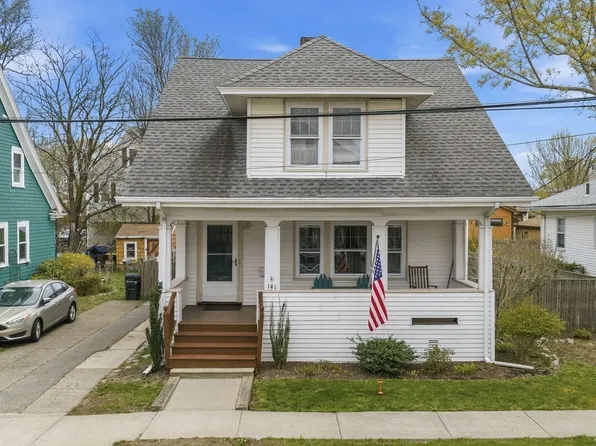 141 Bromfield St, Quincy, MA 02170