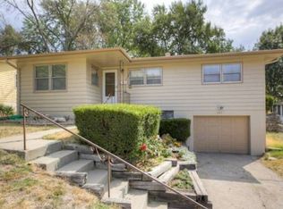 845 N 75th St, Omaha, NE 68114