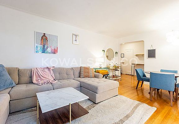 4th image of 290 6th Ave APT 2H