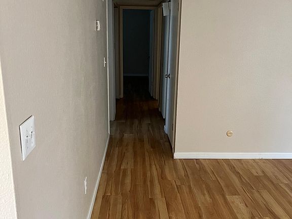 3rd image of 3405 Sherwood Ave Unit 1
