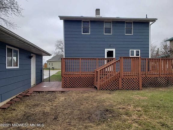 2nd image of 712 Douglas Ave