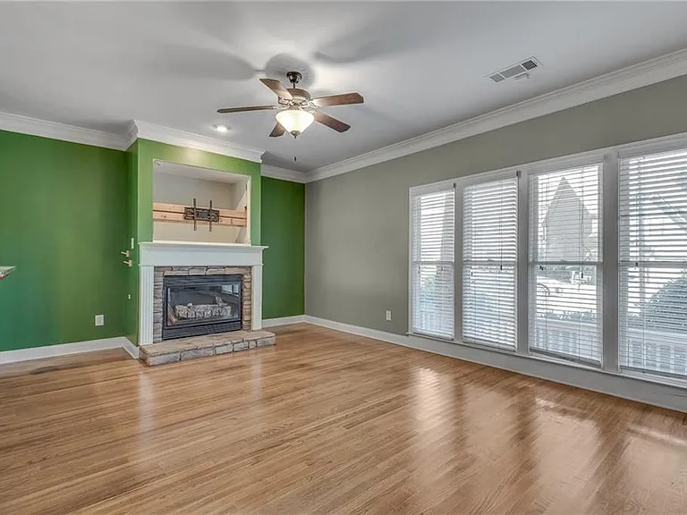1387 Village Creek Cir — Photo 5