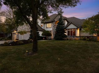 18827 Vogel Farm Trl, Eden Prairie, MN 55347