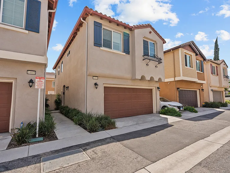 14610 Isla Vista Dr — Photo 37