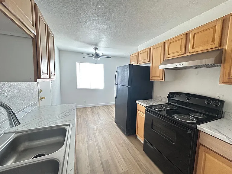 2605 Tuskegee St — Photo 6