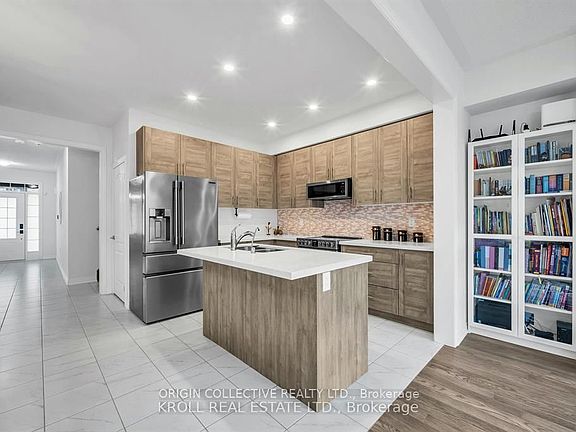 3rd image of 26 Frederick Taylor Way
