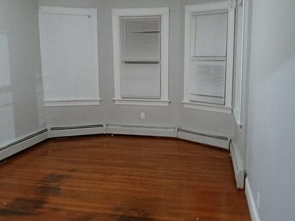 4th image of 102 Veazie St #2