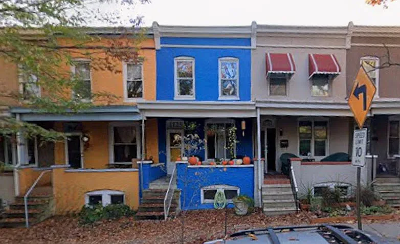 3 bed, 1300 sqft, $2,300 — Photo 2