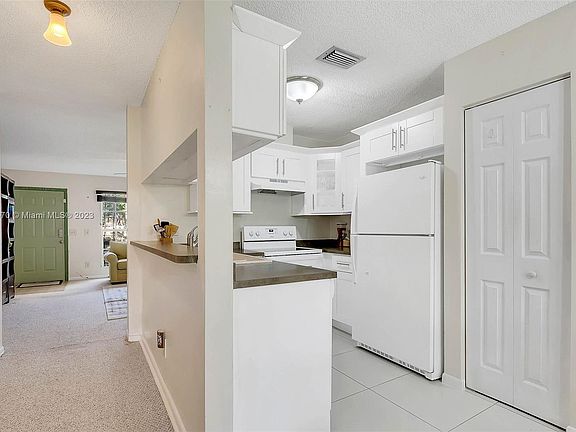 5th image of 2877 S Belmont Ln #2877