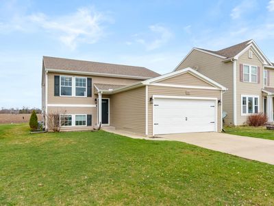 1320 Gardner Pond Ln, Vicksburg, MI, 49097