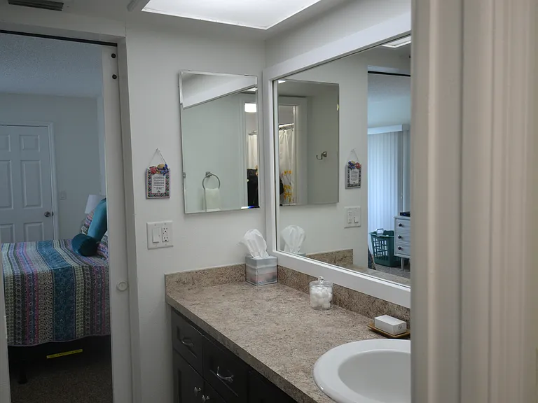 161 Lakeside Dr — Photo 33