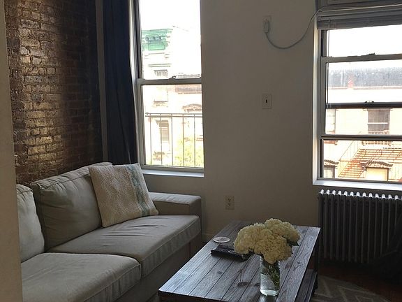 5th image of 34 Carmine St APT 3