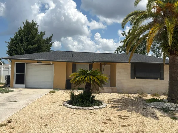 7905 Mimosa Dr, Port Richey, FL 34668