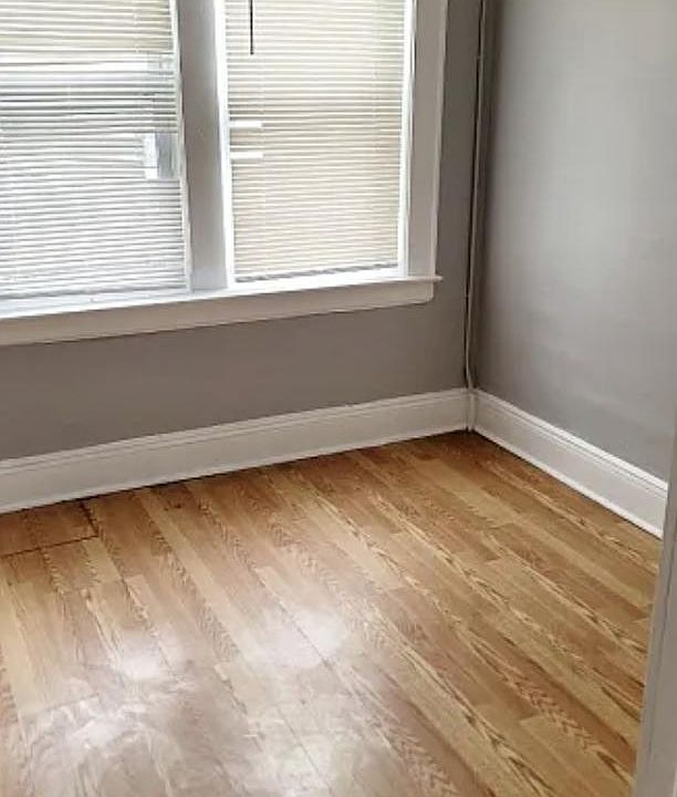 2nd image of 195 S Munn Ave #1