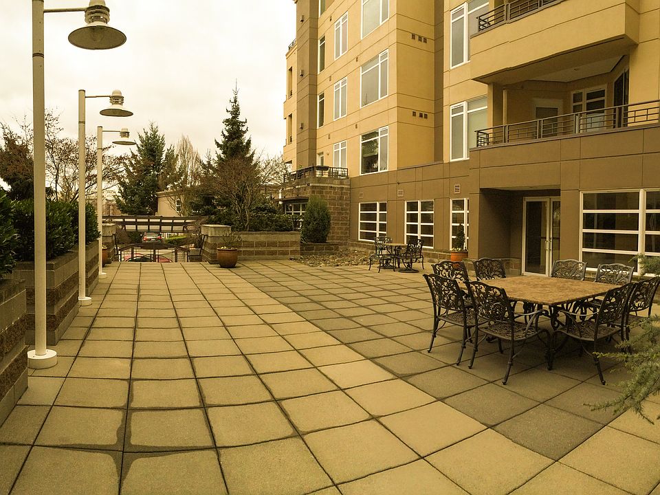 1st image of 225 4th Ave APT B306