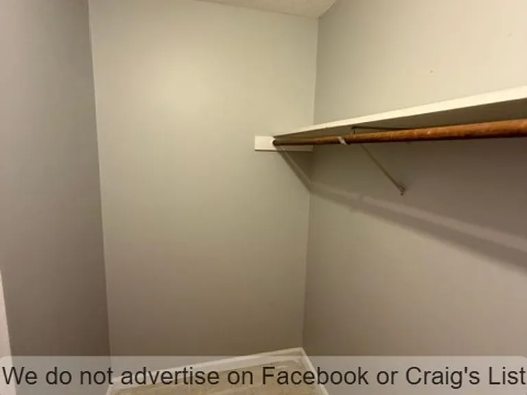 156 Hickman Ct — Photo 12