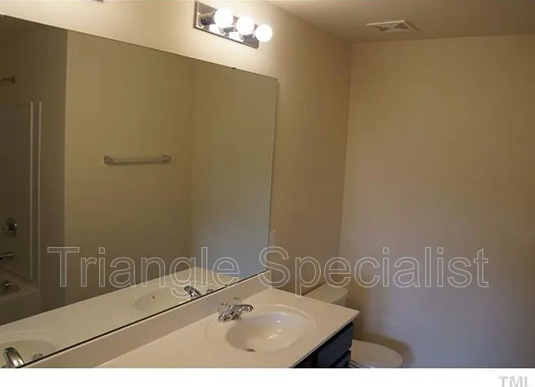 3908 Tresco Xing — Photo 5