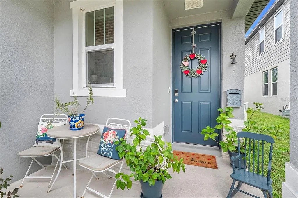 3 bed, 2.0 bath, 1484 sqft, $2,250 — Photo 2