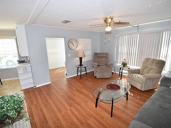 5th image of 26 Beechwood Ln