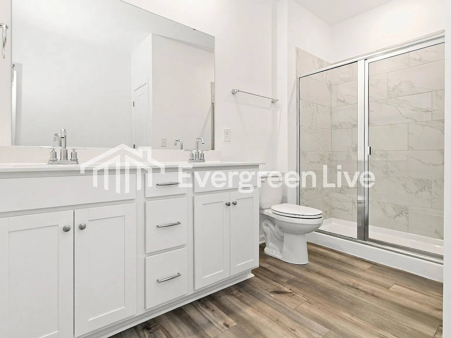 4 bed, 4.5 bath, 3269 sqft, $2,560 — Photo 2