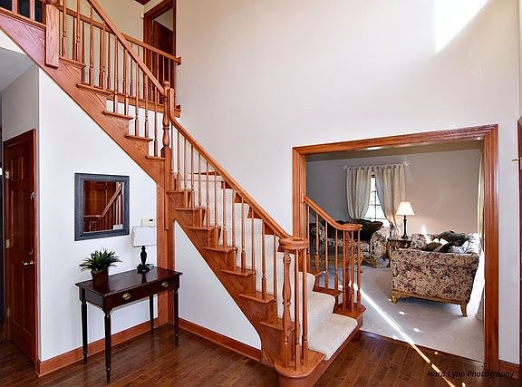 4th image of 2715 Royal Saint James Ct
