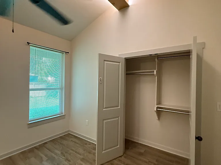 603 Nacogdoches St #603 — Photo 10