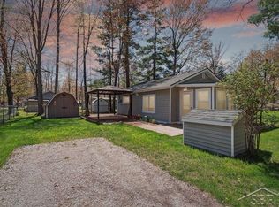 1152 E Walnut St, Beaverton, MI 48612