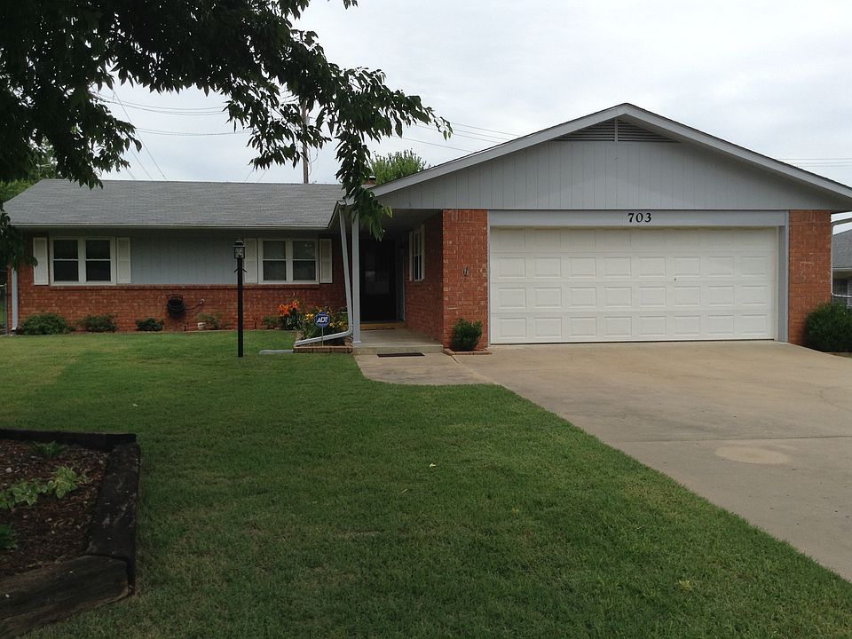 1st image of 703 Brentwood Dr