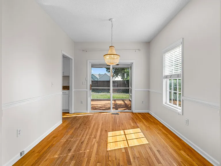 217 Derby Downs Dr — Photo 17