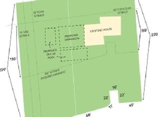 31 Isle Of Wight Rd, East Hampton, NY 11937