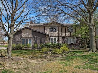 6767 Wildwood Trl, Mayfield Village, OH 44143