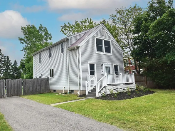 51 N Forest Rd, Buffalo, NY 14221