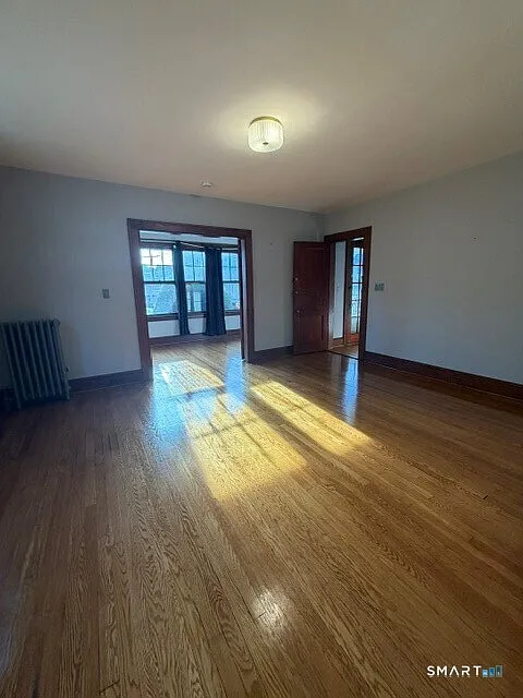 2 bed, 1.0 bath, 1319 sqft, $2,350 — Photo 3
