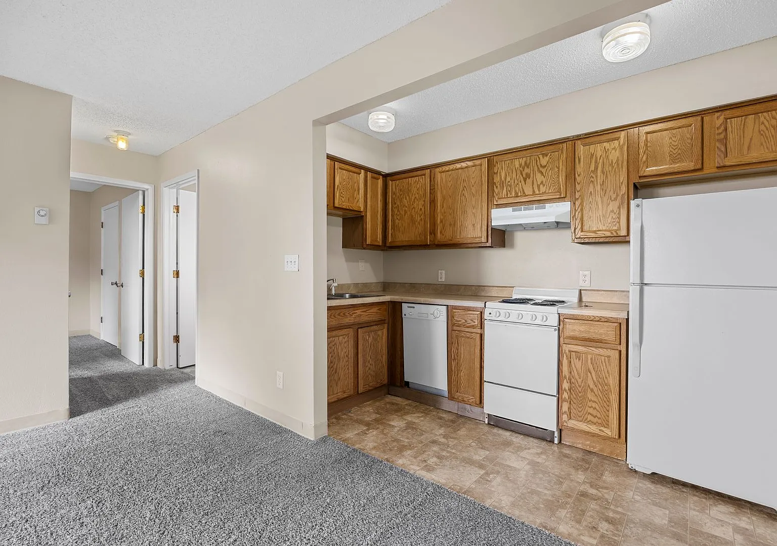 Perry Park Apartments — Photo 3