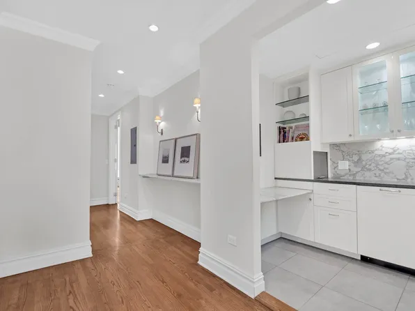 14 East 68th Street image 5 of 14