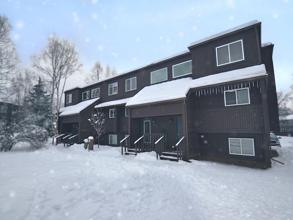 2nd image of 6424 Village Pkwy #134