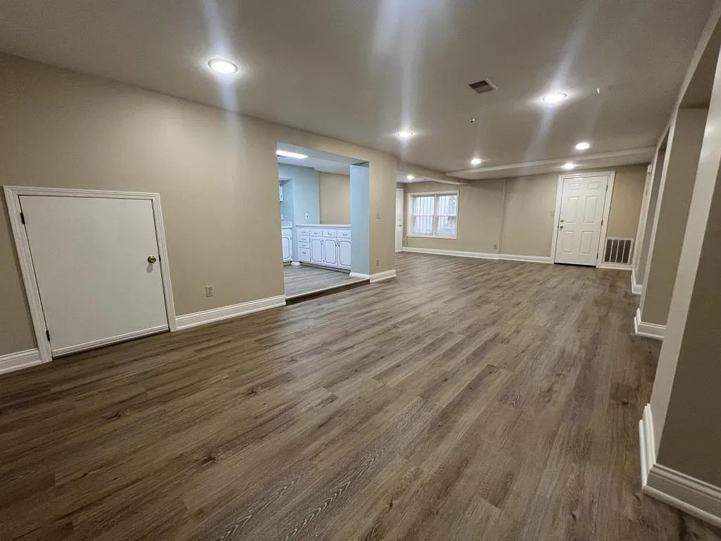 1320 Barret Ave #5 — Photo 3