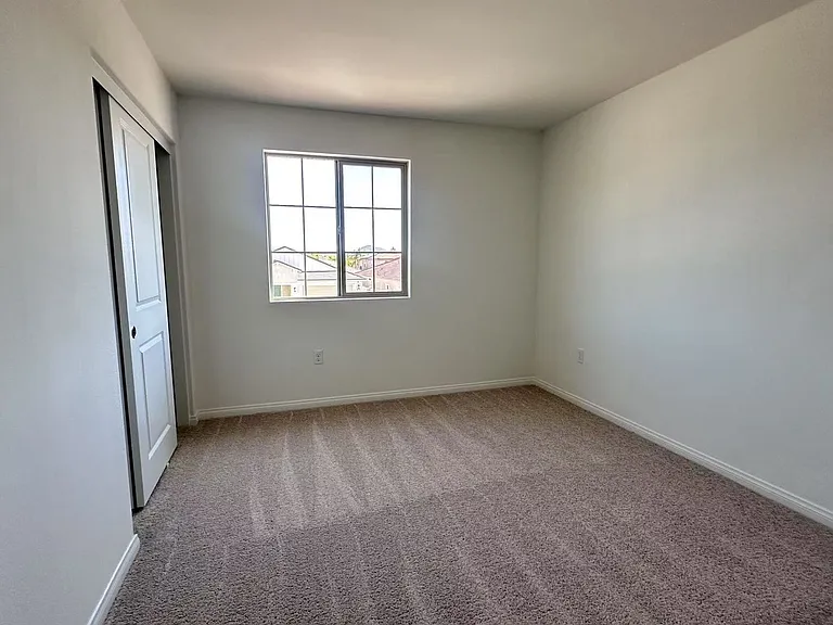 29662 Courage Ct — Photo 12
