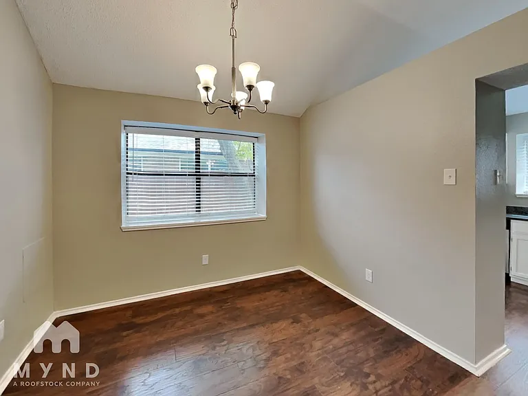 208 S Malone Rd — Photo 8