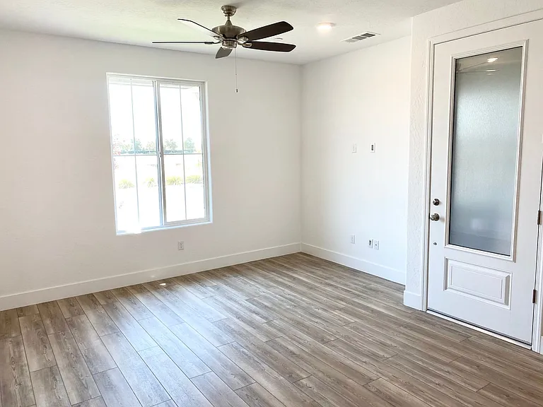5817 E Truman Ave — Photo 25