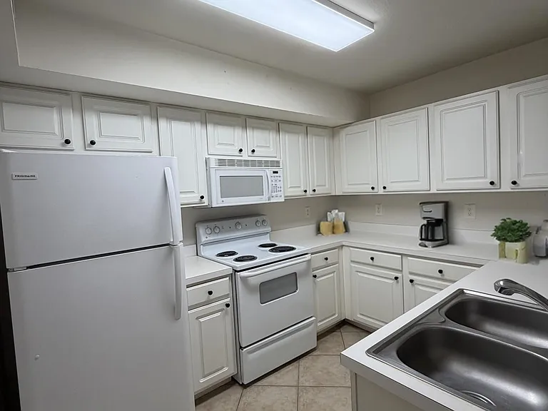 4121 Residence Dr #311 — Photo 6