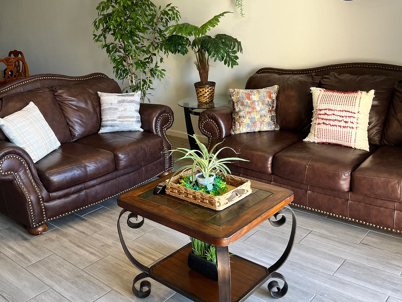 2 bed, 1002 sqft, $2,100 — Photo 4